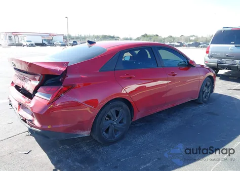 2022 Hyundai Elantra Hybrid Blue z USA, uszkodzony, nr VIN KMHLM4AJ5NU024080